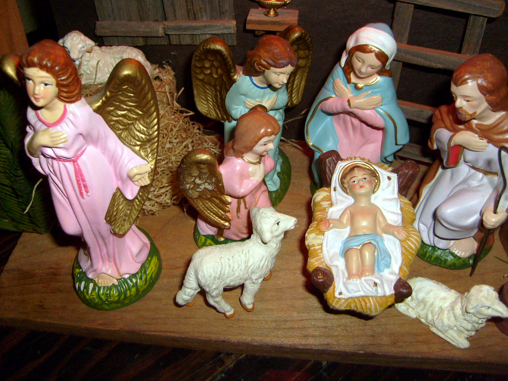 The Allee Willis Museum of Kitsch » Five And Dime Nativity Set